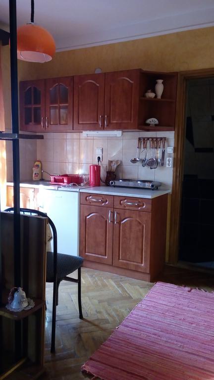 Alpesi Vendeghaz Hotel Oroshaza Room photo